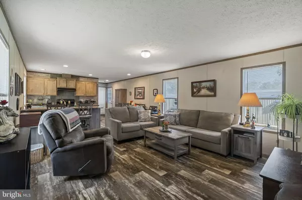 Mullica Hill, NJ 08062,244 IRIS RD