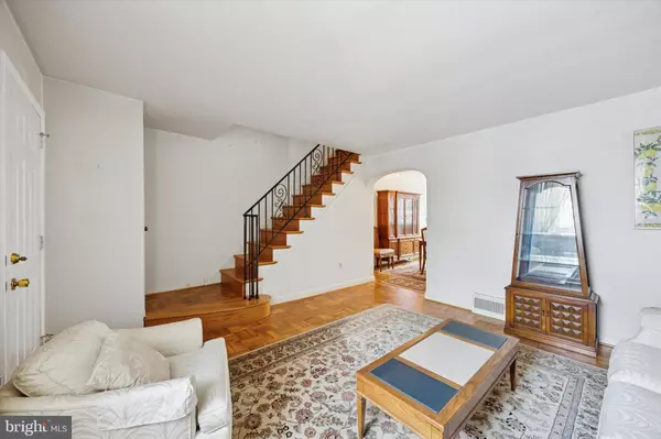 Philadelphia, PA 19145,2925 S CARLISLE ST