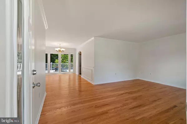 Pasadena, MD 21122,210 OAK DR