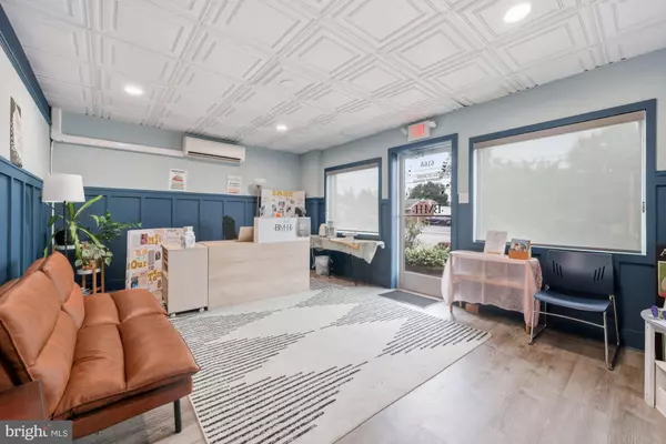 Somerdale, NJ 08083,616 S WHITE HORSE PIKE