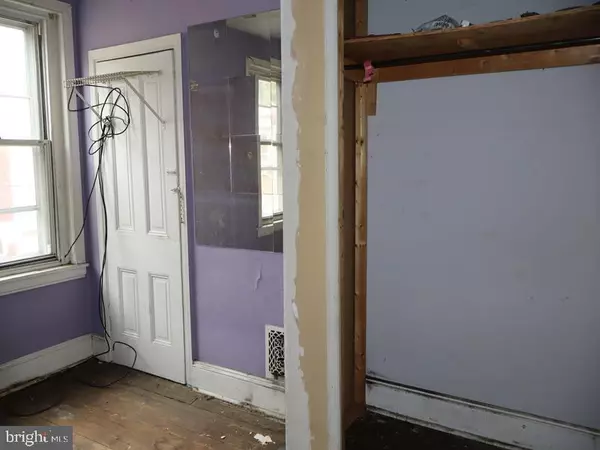 Philadelphia, PA 19133,1216 W FIRTH ST