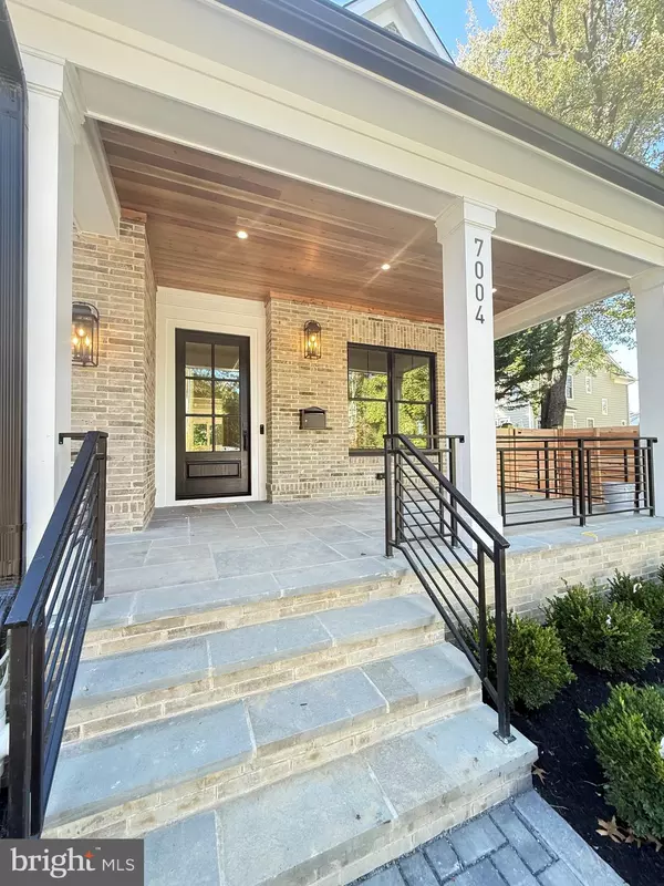 Bethesda, MD 20814,7004 CLARENDON RD