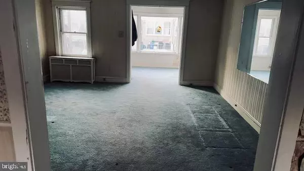 Philadelphia, PA 19142,6748 GUYER AVE