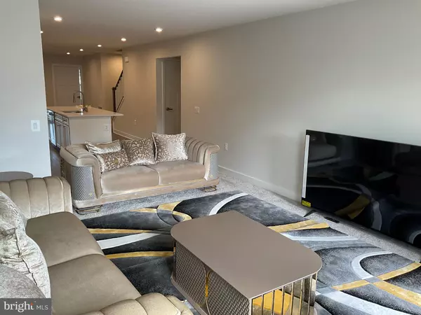 Fredericksburg, VA 22408,4317 SOUTHERBY DR