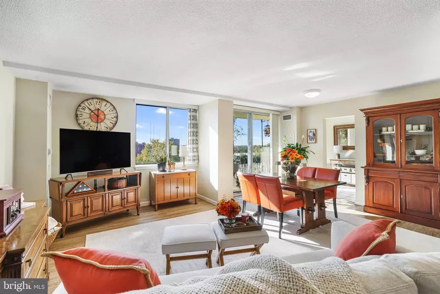 501 SLATERS LN #714, Alexandria, VA 22314