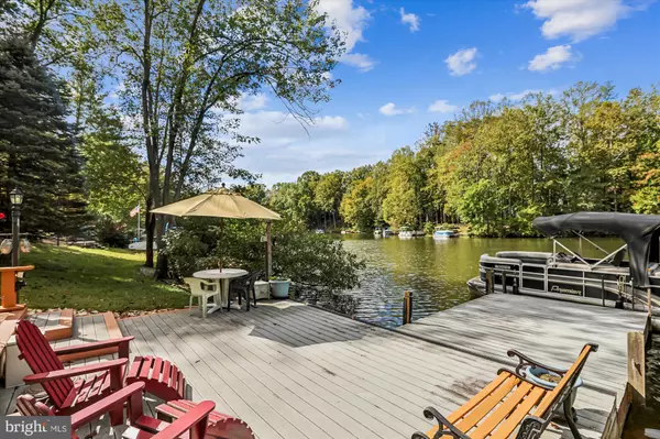 15350 EDGEHILL DR, Dumfries, VA 22025