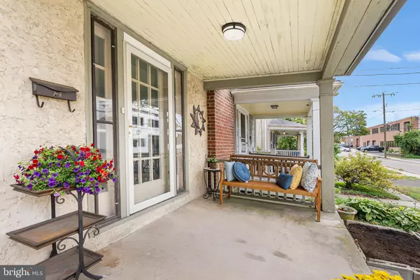 Glenside, PA 19038,308 W GLENSIDE AVE