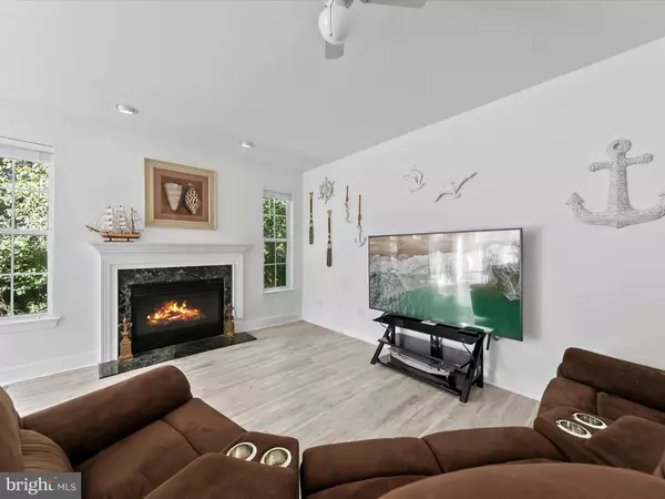 Ocean View, DE 19970,3 MIDDLETON CT