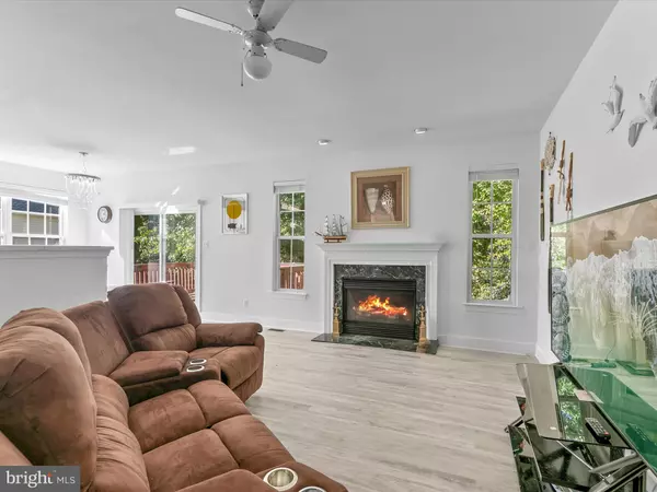 Ocean View, DE 19970,3 MIDDLETON CT