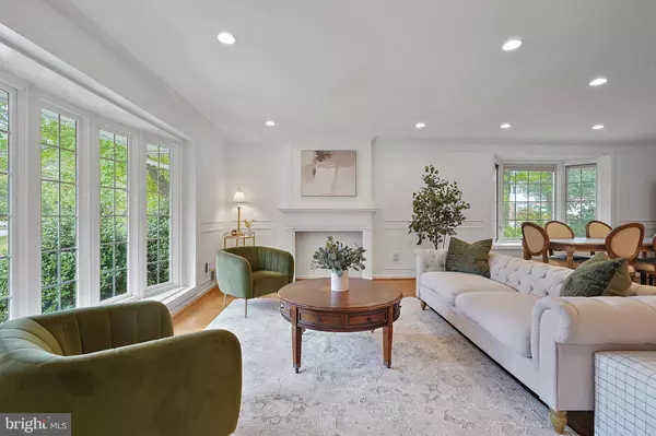 Alexandria, VA 22309,9123 CHERRYTREE DR