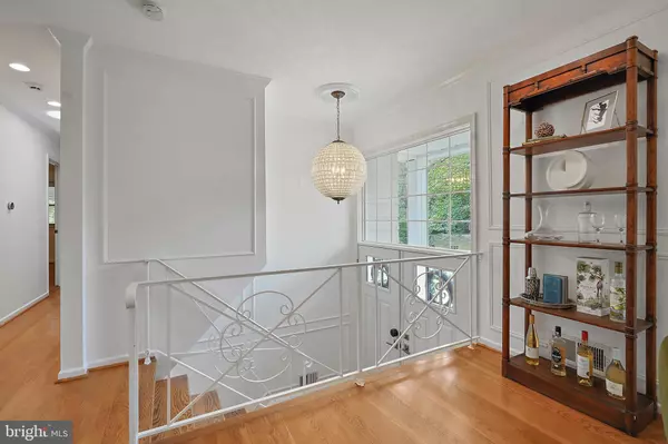 Alexandria, VA 22309,9123 CHERRYTREE DR