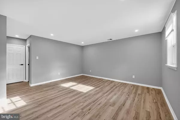 Warminster, PA 18974,387 MAPLE ST