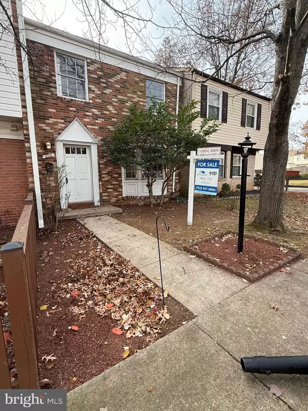 8355 IRONGATE WAY, Manassas, VA 20110