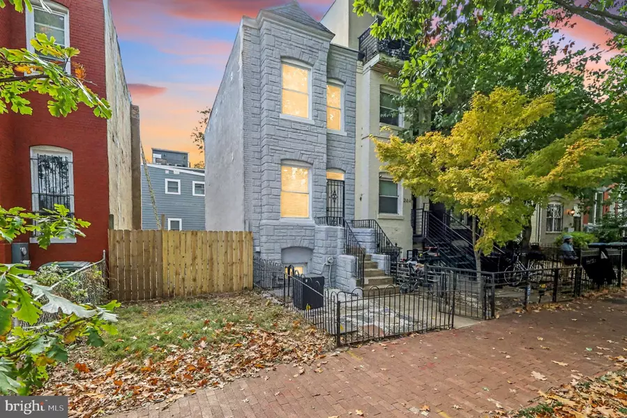 304 P ST NW, Washington, DC 20001