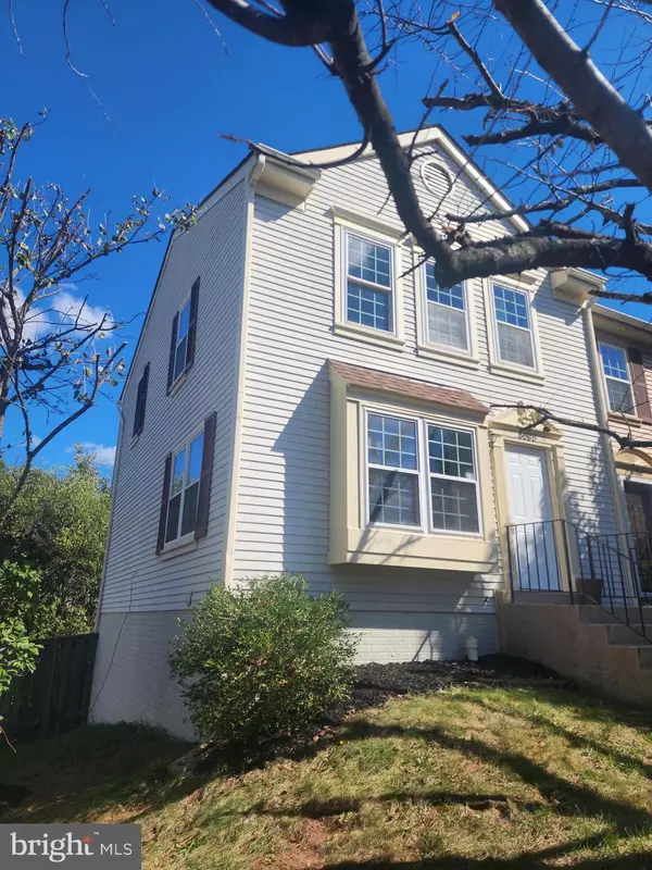 Haymarket, VA 20169,6688 COMANCHE CT