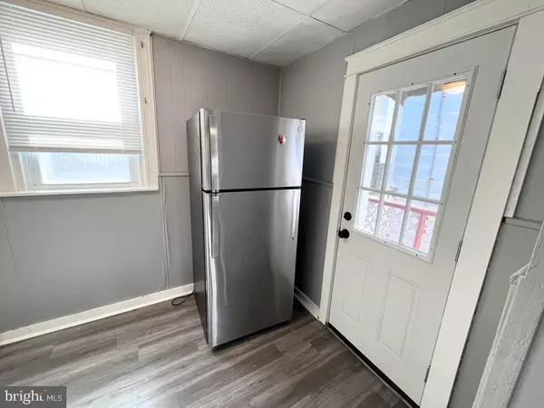 Upper Darby, PA 19082,7124 SEAFORD RD