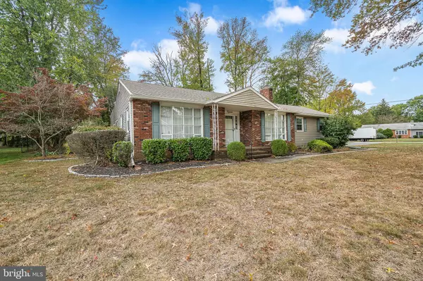 Trenton, NJ 08638,15 BROPHY DR