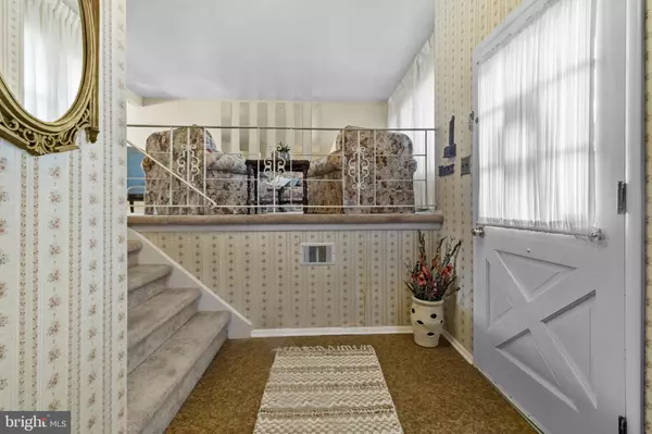 Delran, NJ 08075,60 NOTRE DAME DR