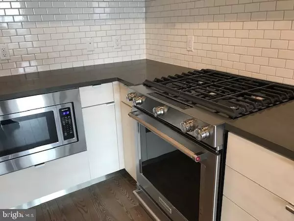 Gaithersburg, MD 20878,502 DIAMONDBACK DR #402