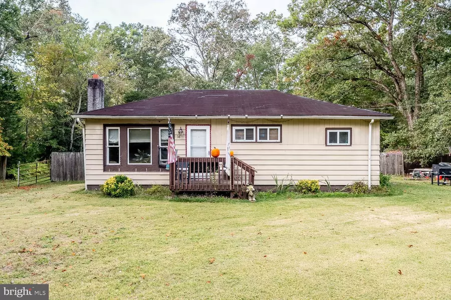 38 CAPE MAY AVE, Dorothy, NJ 08317