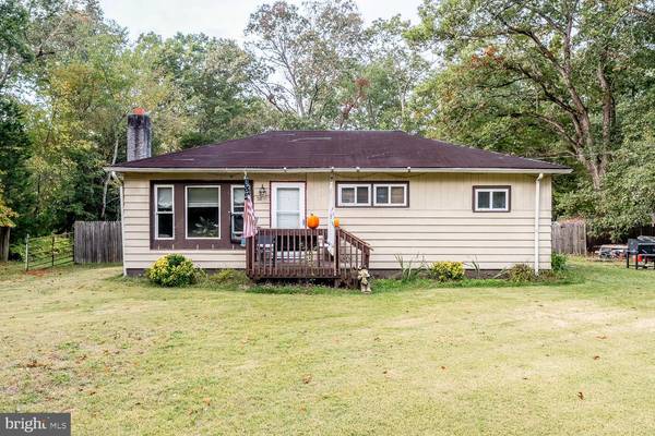 38 CAPE MAY AVE, Dorothy, NJ 08317