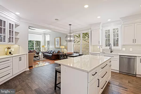 Fairfax, VA 22030,3831 FARRCROFT DR