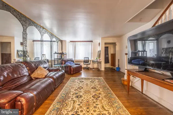 Philadelphia, PA 19150,7945 PROVIDENT ST