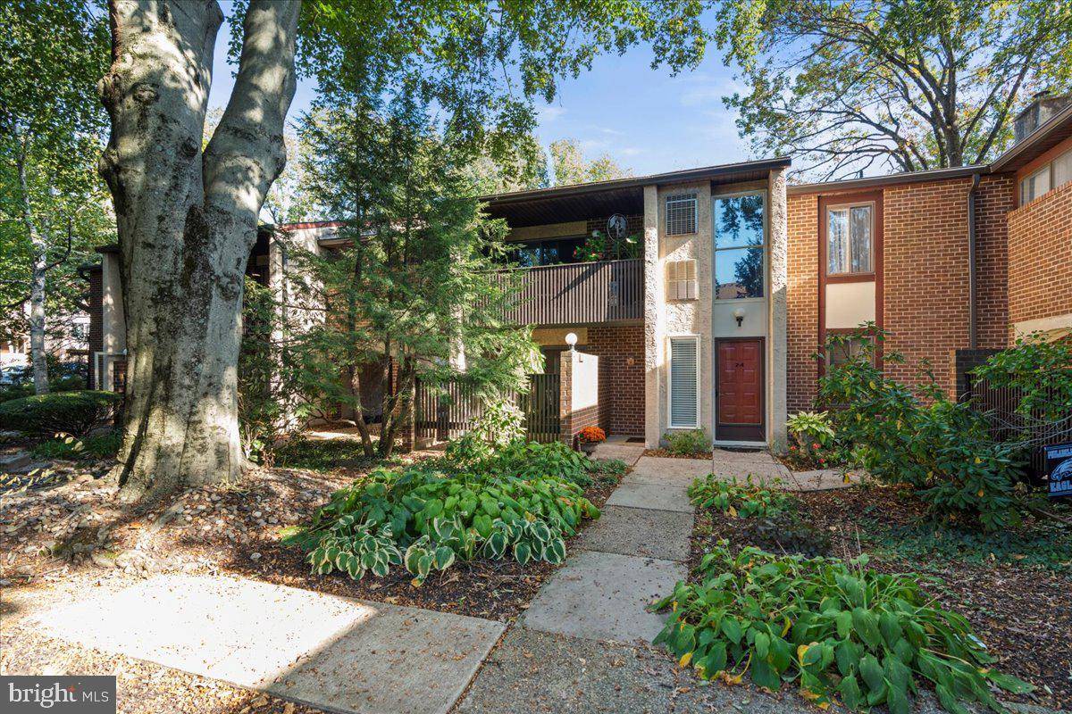 2-3 ASPEN WAY, Doylestown, PA 18901