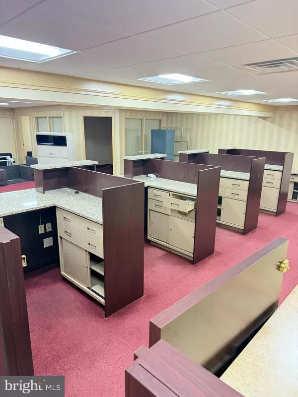 Frederick, MD 21701,198 THOMAS JOHNSON DR #1,2