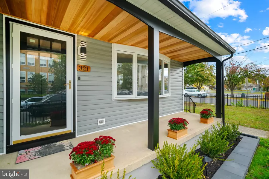 321 EDGEWOOD AVE, Audubon, NJ 08106