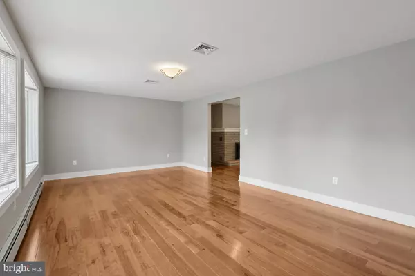 Robbinsville, NJ 08691,110 ROBBINSVILLE ALLENTOWN RD