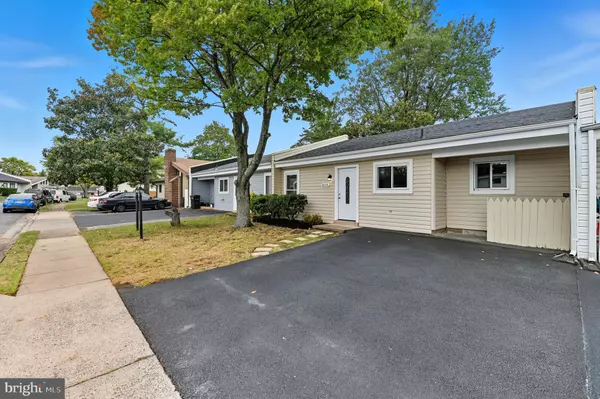 Centreville, VA 20120,6018 REGENTS PARK RD