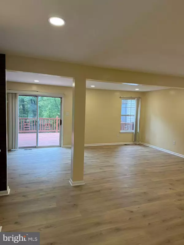 Ellicott City, MD 21043,8735 RUPPERT CT