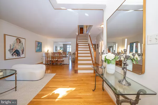 Berwyn, PA 19312,202 SHORELINE DR #202