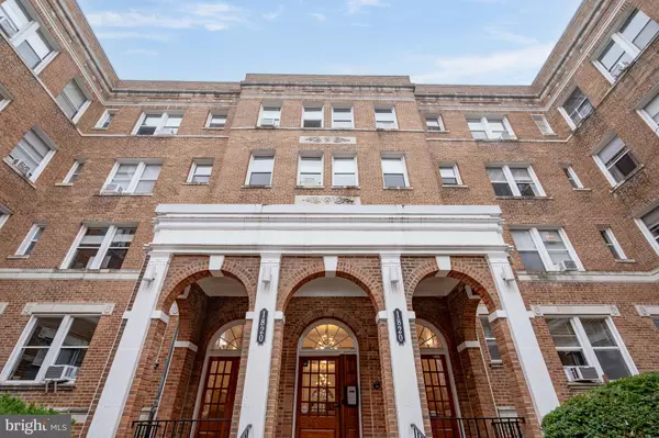 Washington, DC 20009,1820 CLYDESDALE PL NW #411