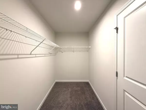 Hedgesville, WV 25427,242 OTERO LN