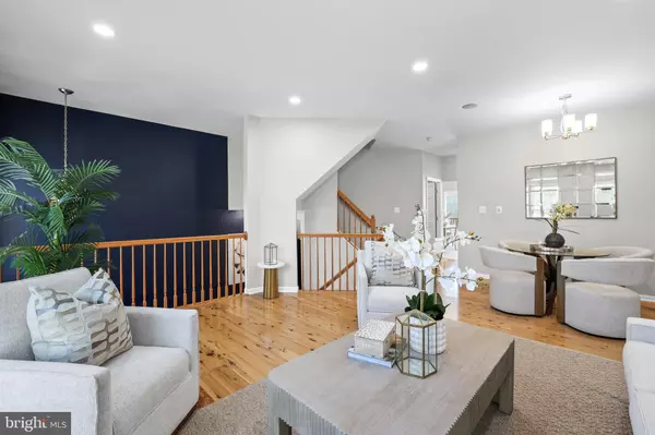 Lorton, VA 22079,8238 SHANNONS LANDING WAY