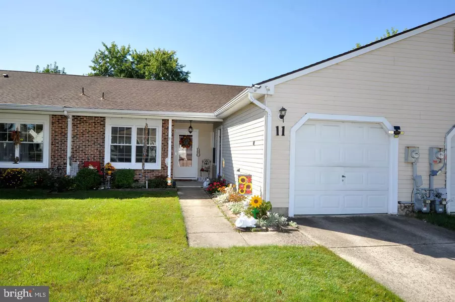 11 E BERWIN WAY, Mount Laurel, NJ 08054