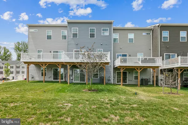 Woodbridge, VA 22193,4527 DALE CREEK WAY