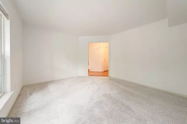 Ashburn, VA 20147,44248 SUSCON SQ