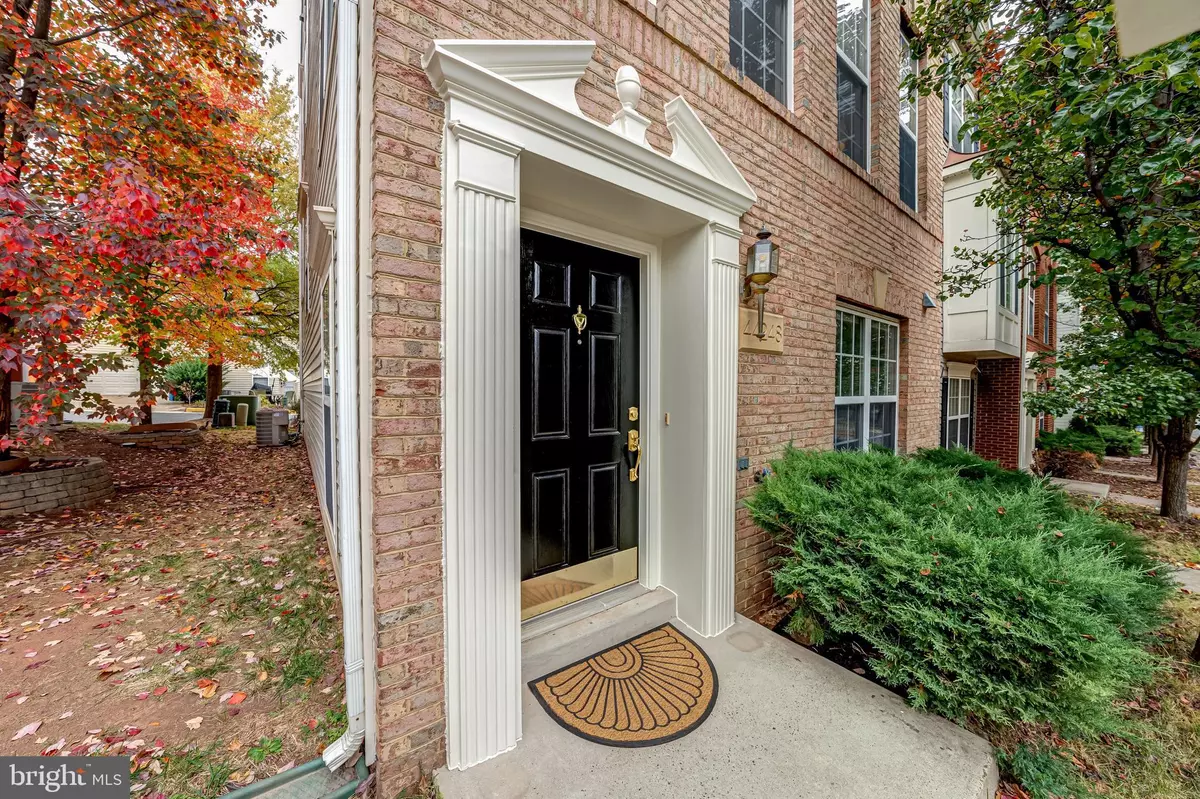 Ashburn, VA 20147,44248 SUSCON SQ