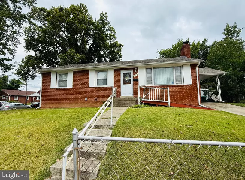 303 BROCKTON RD, Oxon Hill, MD 20745