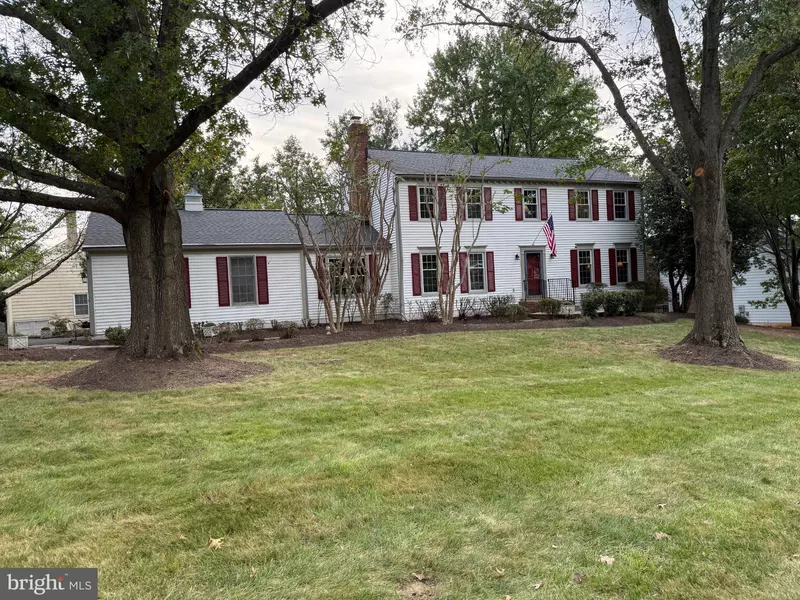 2700 REIGN ST, Herndon, VA 20171