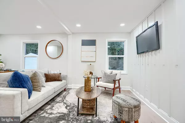 2 SIDEWELL CT, Baltimore, MD 21221