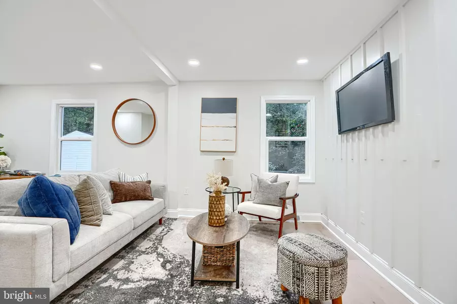 2 SIDEWELL CT, Baltimore, MD 21221