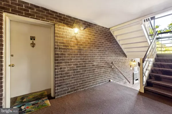 Reston, VA 20190,1413 NORTHGATE SQ #13/12B