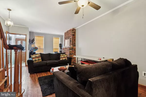 Philadelphia, PA 19121,2415 SHARSWOOD ST