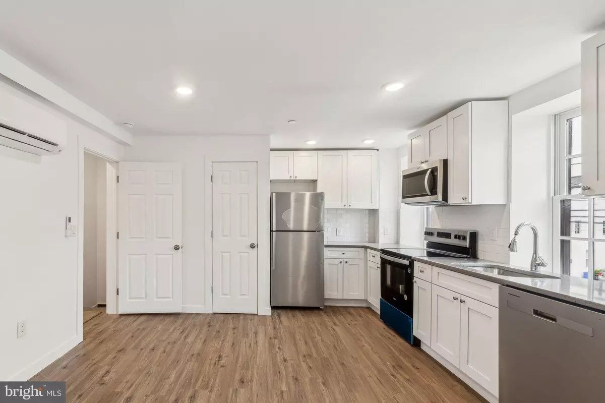 Philadelphia, PA 19128,7039 RIDGE AVE