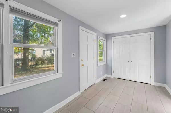 Gaithersburg, MD 20877,17634 WASHINGTON GROVE LN