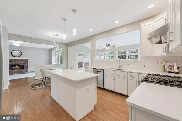 Ashburn, VA 20147,43756 WOODWORTH CT